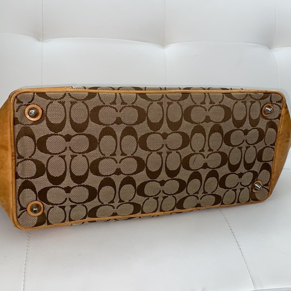 Authentic Coach CC Classic Bag - Picture 15 of 16